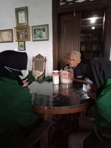 Mahasiswa Jurusan Tadris Kimia Melaksanakan Observasi Ke Sanggar Batik Katura